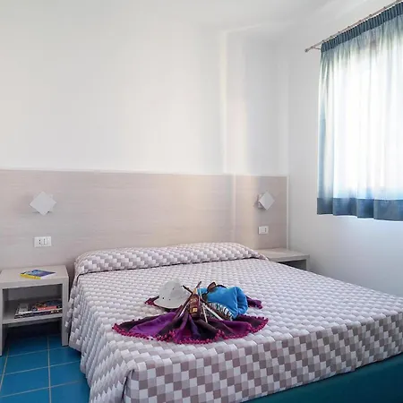 2 Bedroom Stunning In *